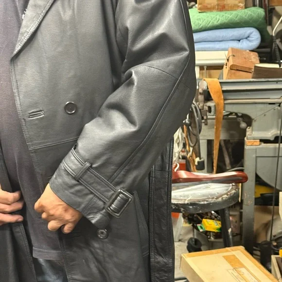 Personal choice trench coat leather large